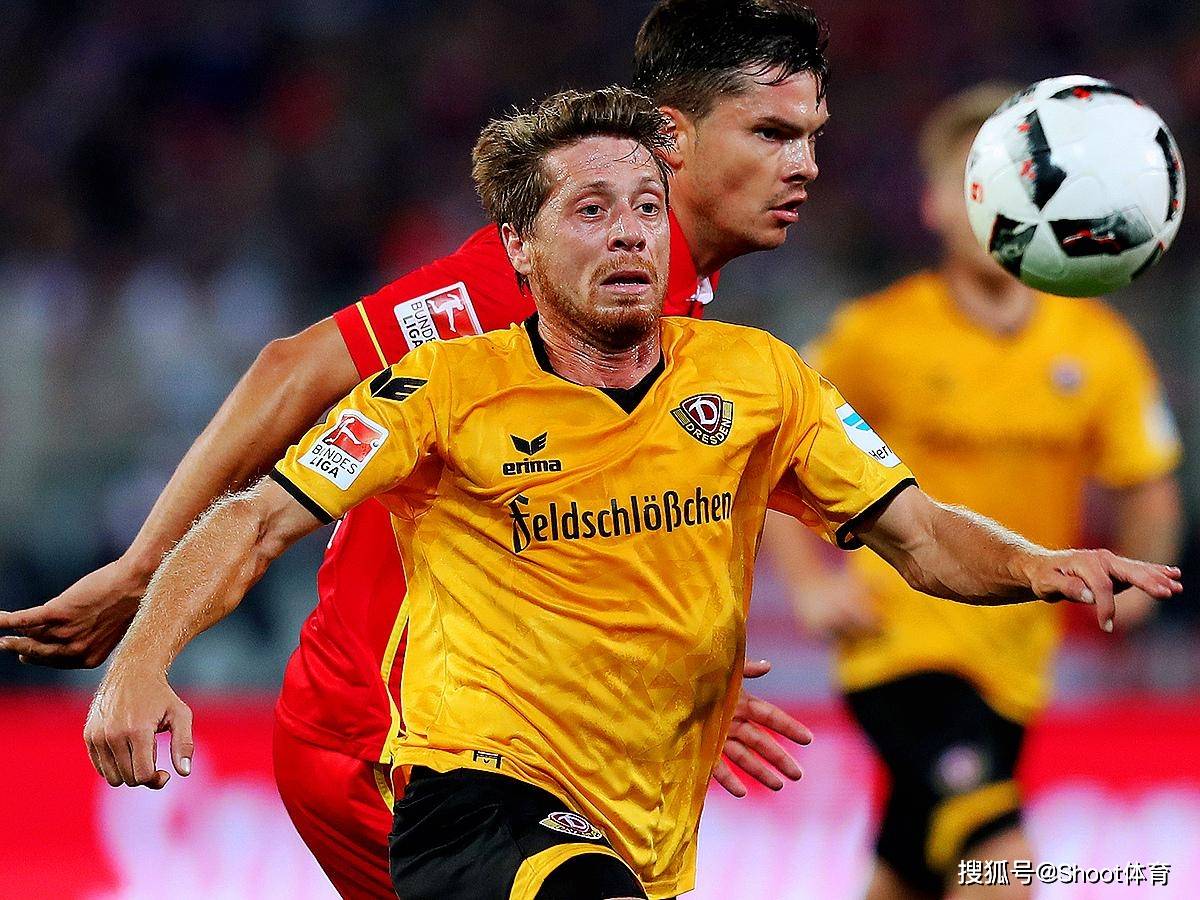 包含沙尔克宣布与赞助商续约,提升俱乐部财力的词条 包含沙尔克宣布与赞助商续约,提升俱乐部财力的词条