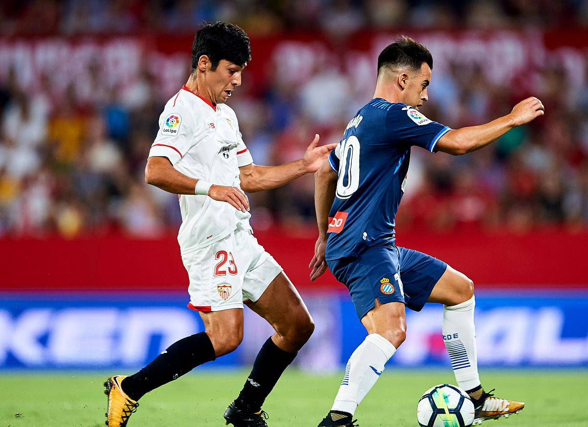 九州娱乐app-塞维利亚打破魔咒，队员们庆祝冠军(塞维利亚又夺冠了)