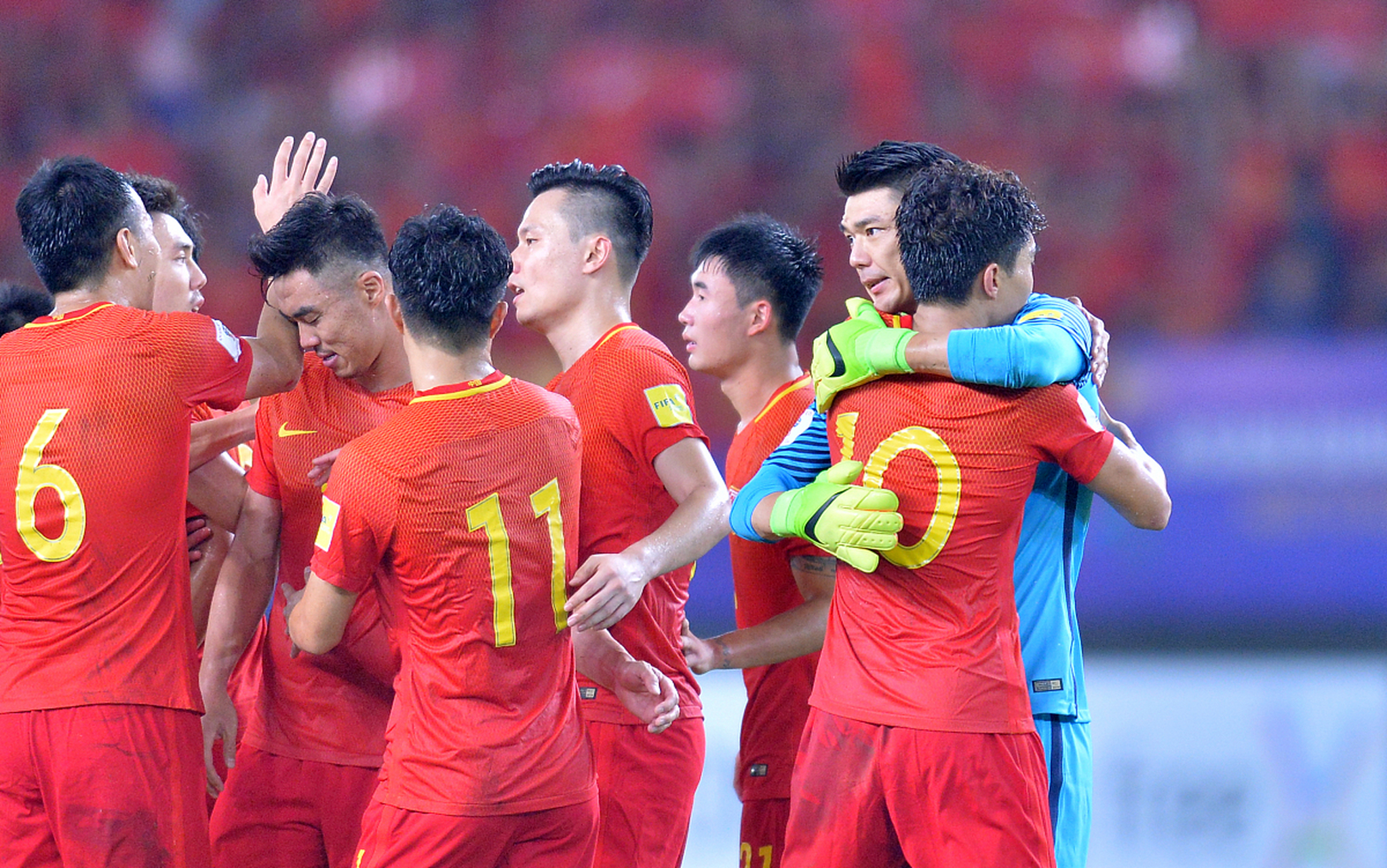 九州娱乐app-顶级球队在赛场上展现出强劲实力